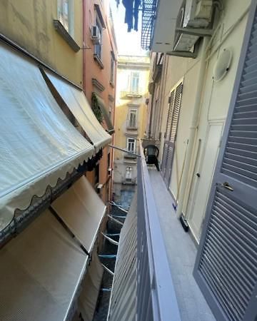 Appartement A Casa Re Nonn à Naples Extérieur photo